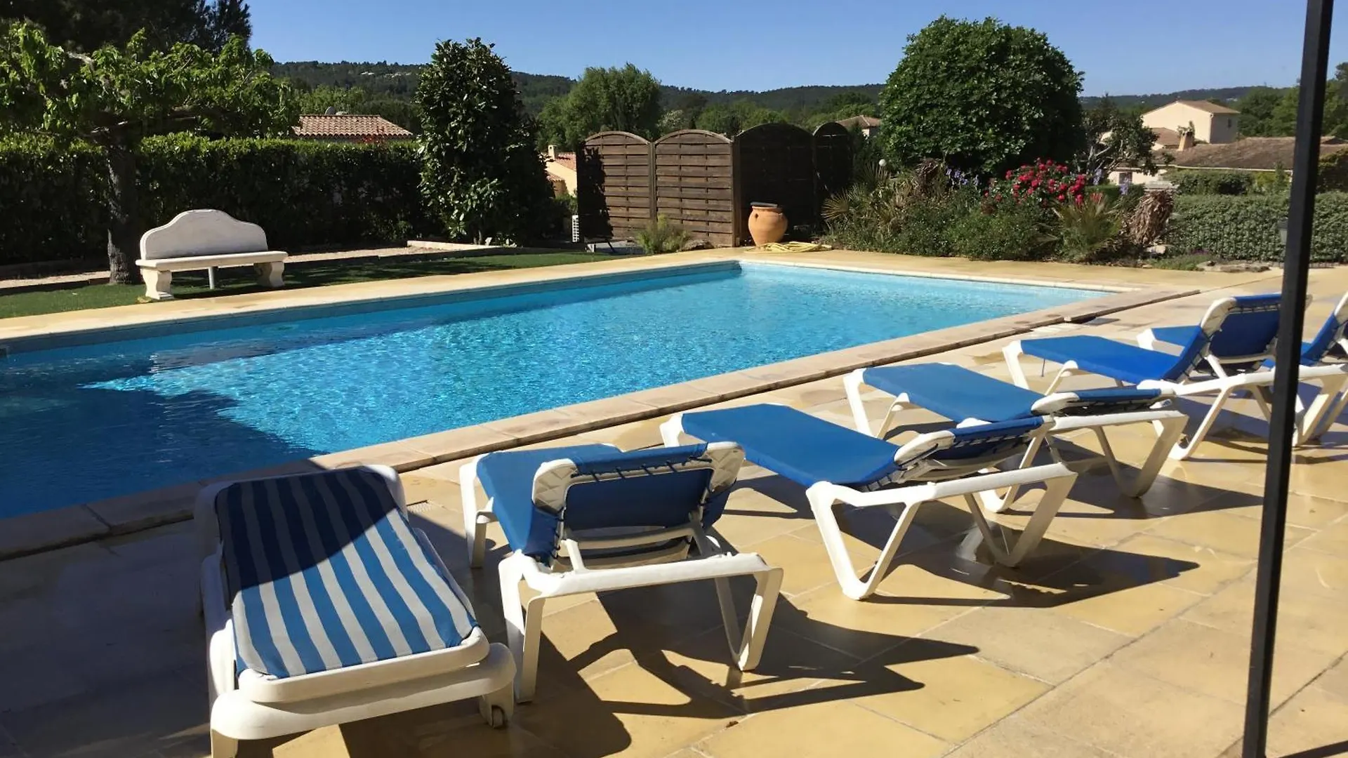Maison Avec Piscine Tourrettes France